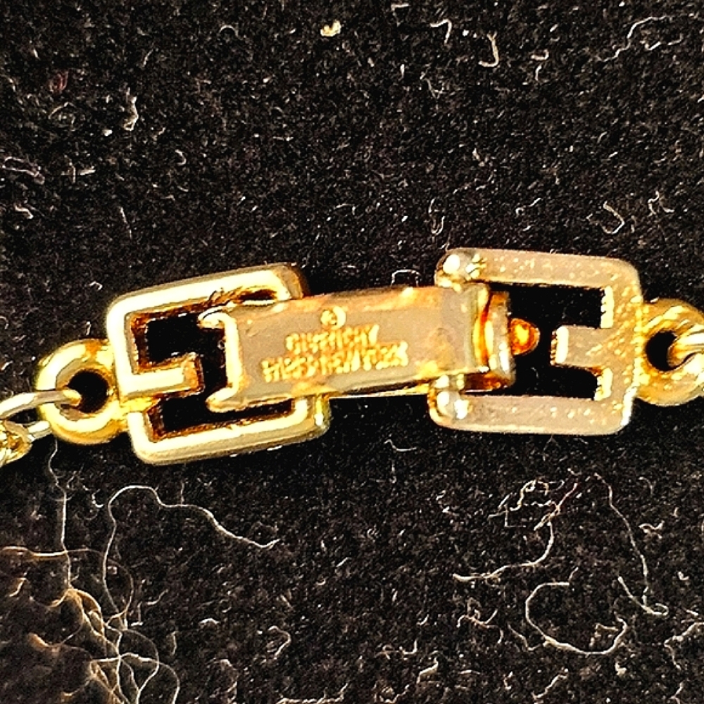 ✨️Givenchy 4G Logo Pendant Vintage Gold Tone Rope Chain Necklace✨️ - Picture 2 of 14